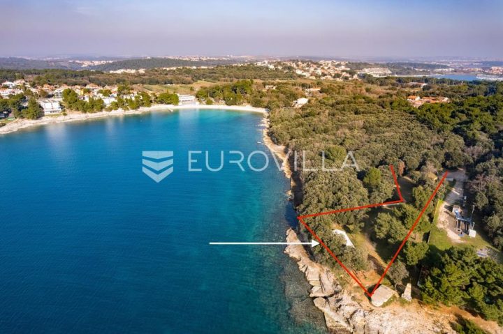 Zemljište na prodaju 2700 m² – Banjole