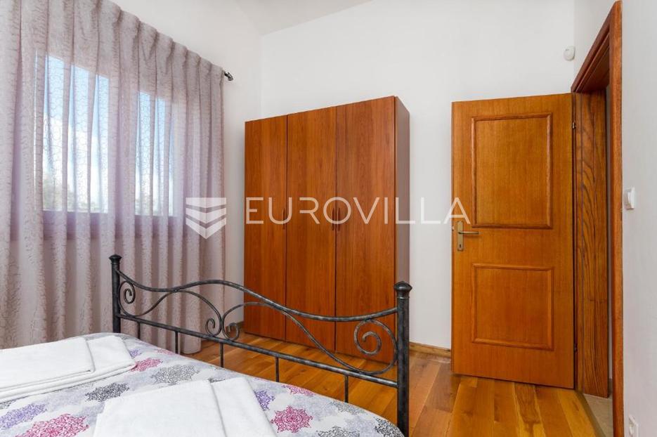 Kuća Na prodaju -  Ližnjan