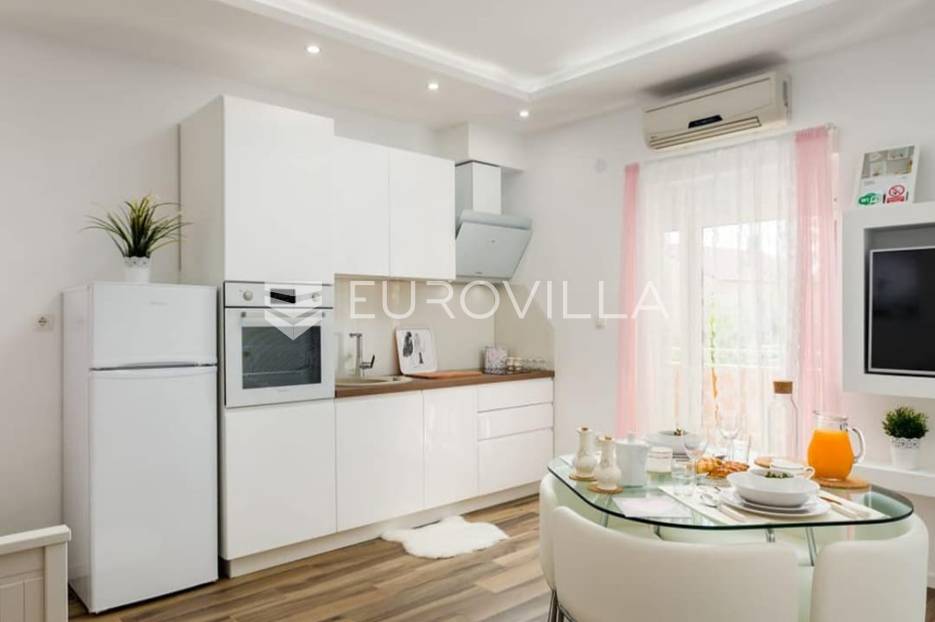 Casa In vendita -  Split