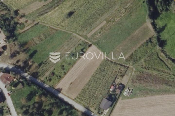 Pozemek na prodej 2330 m² – Oštrice