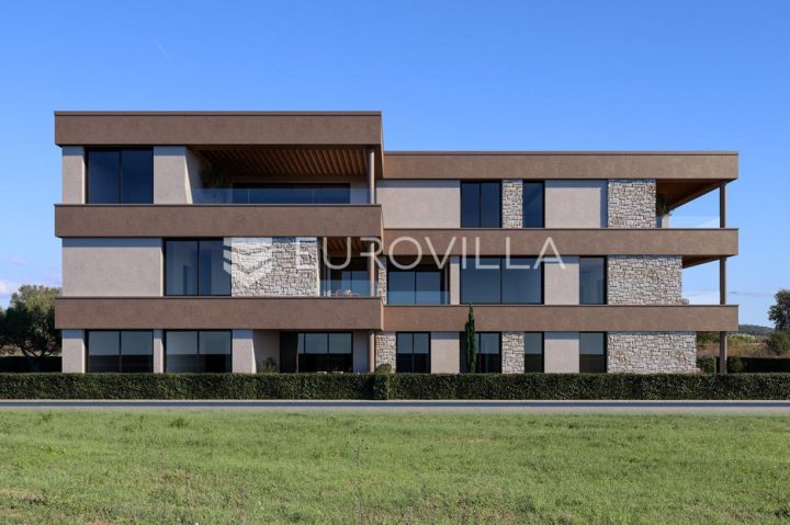 Flat for sale 99 m² – Vabriga