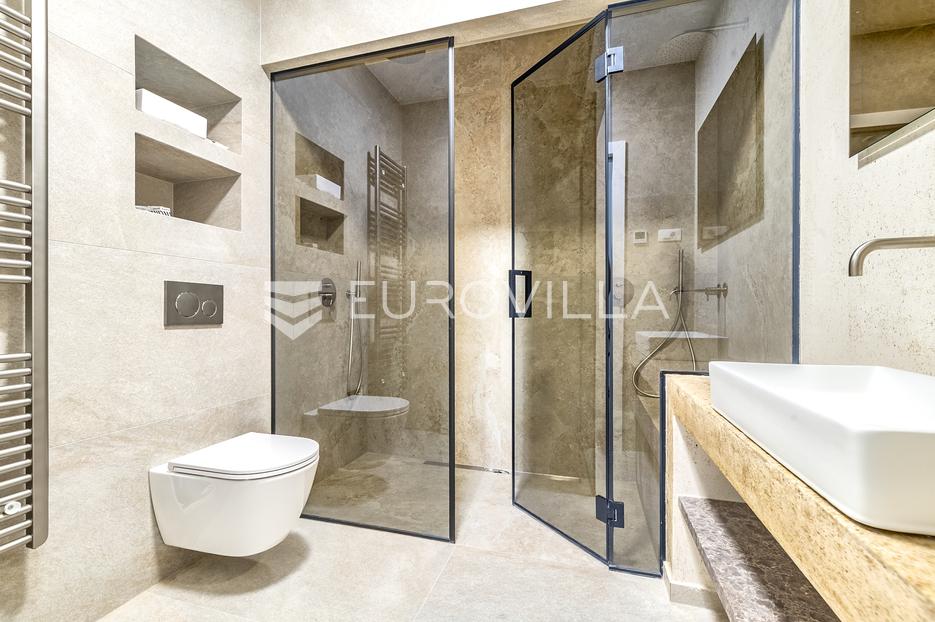 Apartma Naprodaj - Grad Zagreb Donji Grad