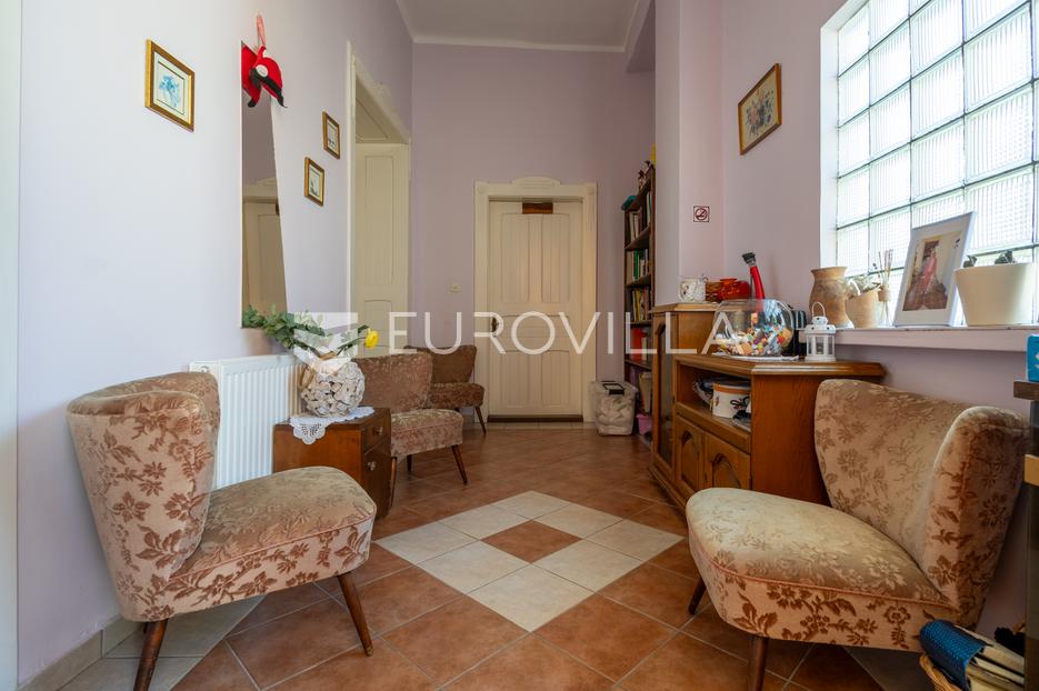 Casa In vendita -  Kneževi Vinogradi