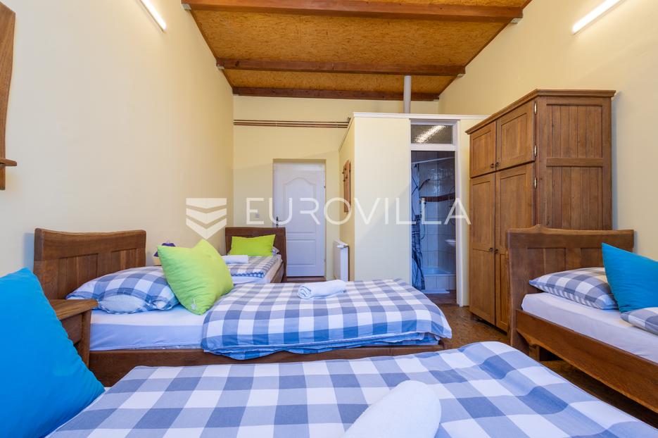 Casa In vendita -  Kneževi Vinogradi