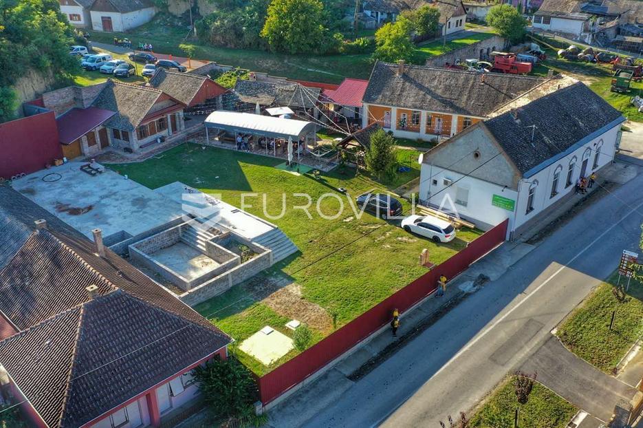 Casa In vendita -  Kneževi Vinogradi