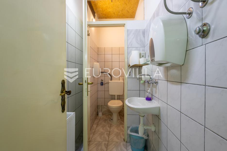 Casa In vendita -  Kneževi Vinogradi