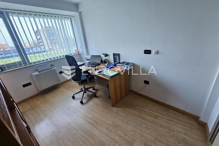 Komerční Na prodej -  Osijek