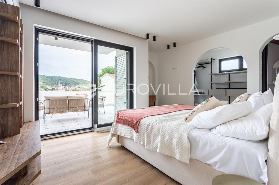 Casa In vendita -  Šibenik - Okolica