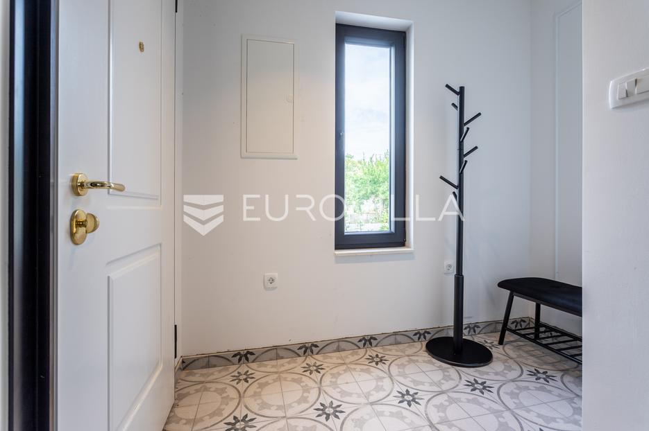 Casa In vendita -  Šibenik - Okolica