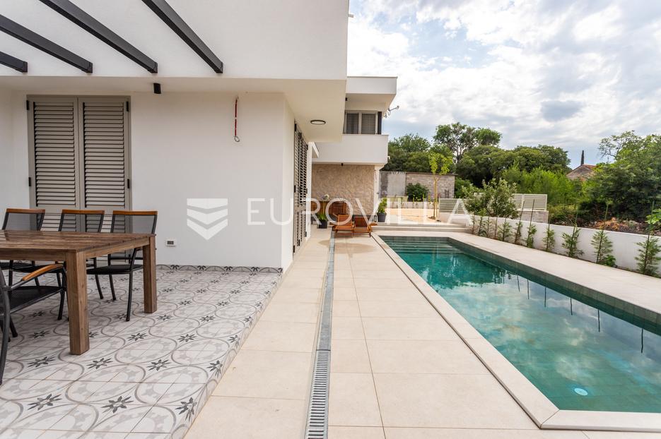 Casa In vendita -  Šibenik - Okolica