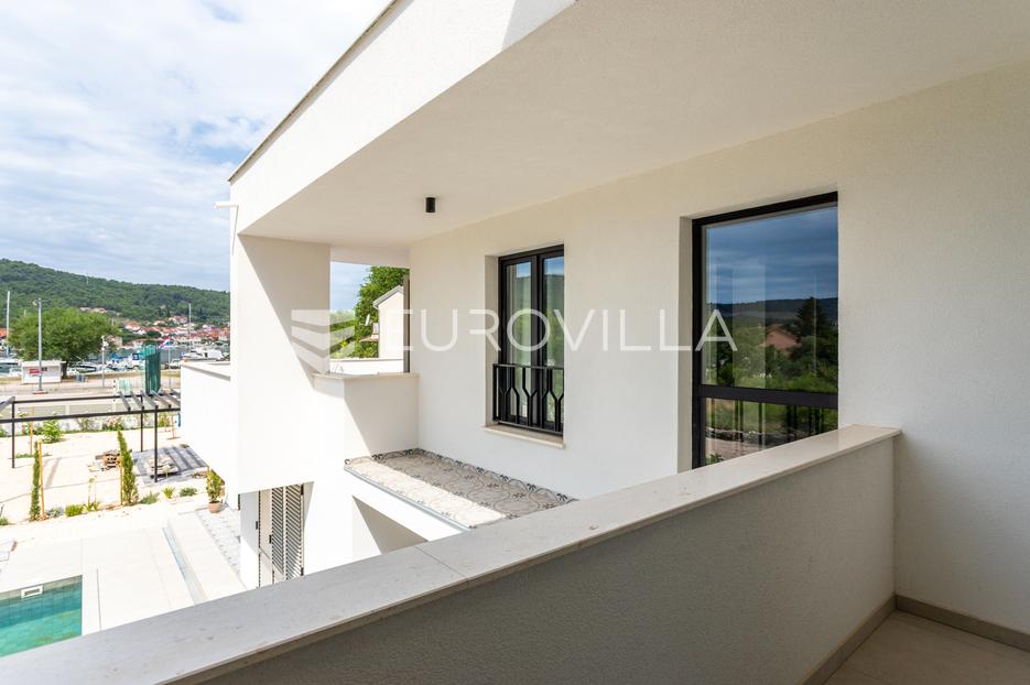 Casa In vendita -  Šibenik - Okolica