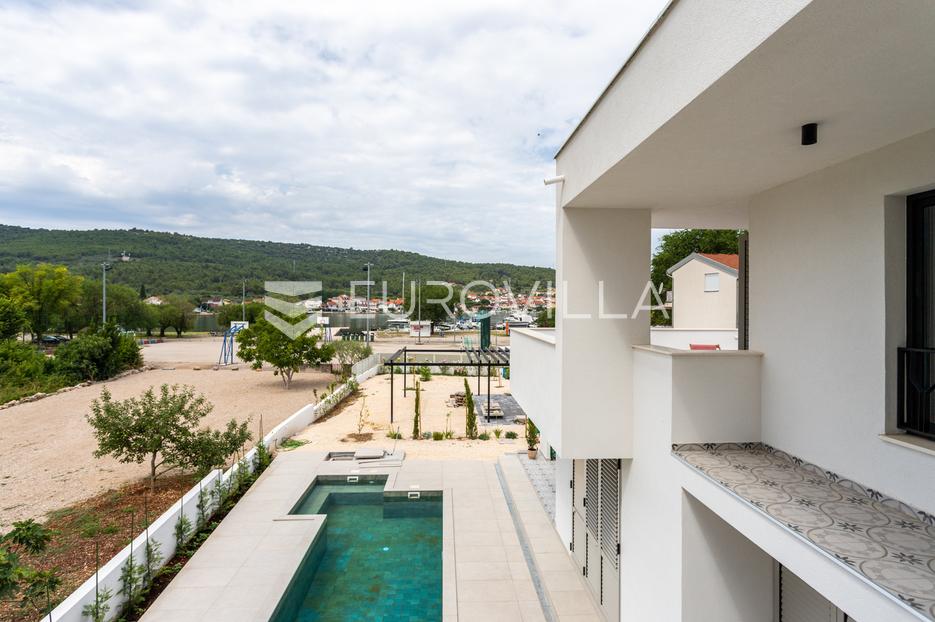 Casa In vendita -  Šibenik - Okolica