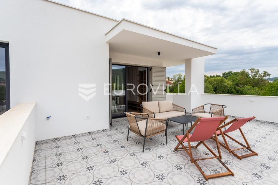 Casa In vendita -  Šibenik - Okolica