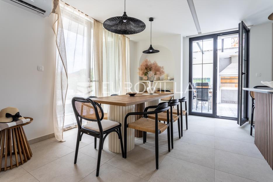Casa In vendita -  Šibenik - Okolica