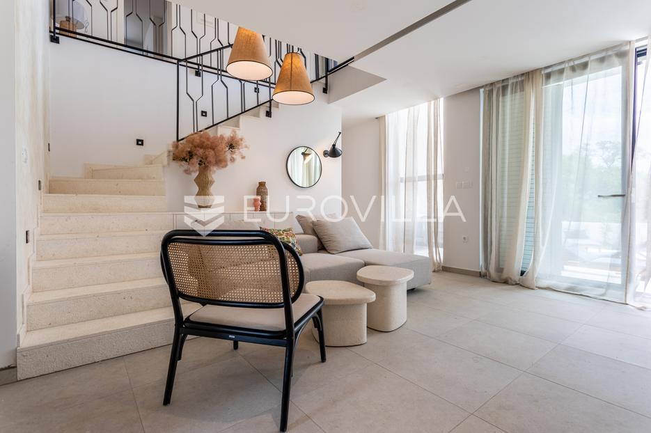 Casa In vendita -  Šibenik - Okolica