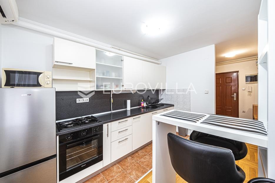 Appartement À louer - Grad Zagreb Novi Zagreb - Zapad - foto 1/6