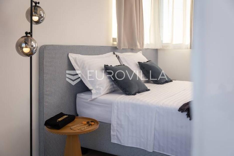 Hiša Na predaj - Splitsko-dalmatinska Kaštela
