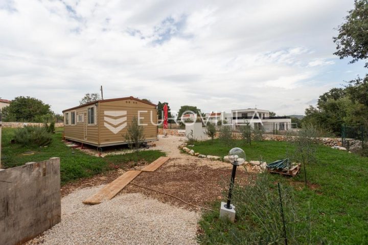 Działka na sprzedaż 670 m² – Rovinjsko Selo