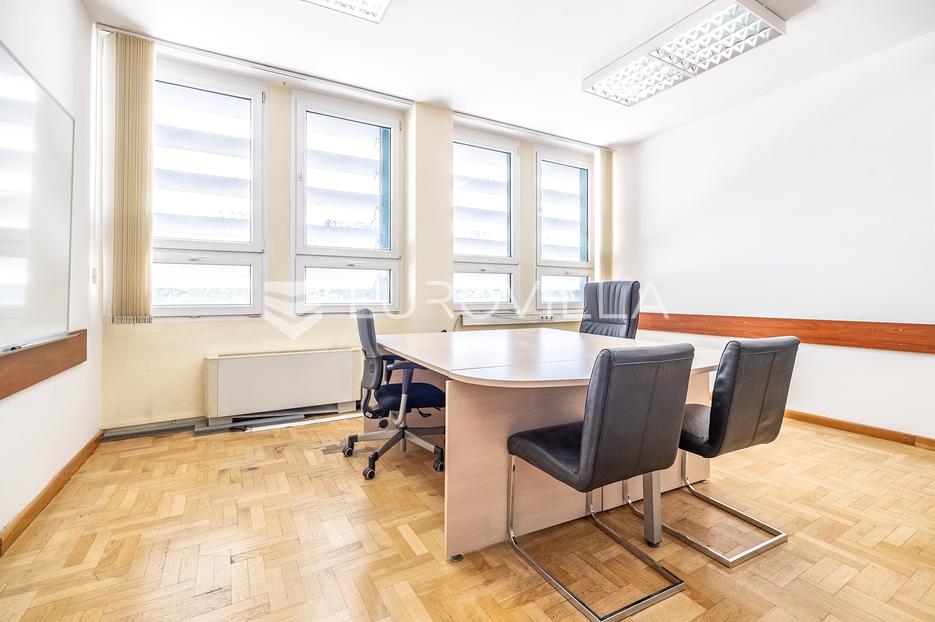 Komerčné Na predaj - Grad Zagreb Peščenica - žitnjak - foto 2/4