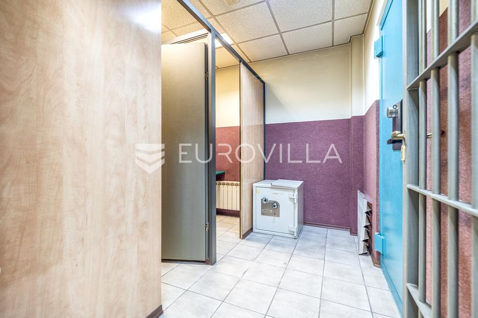 Locaux commerciaux À vendre -  Črnomerec
