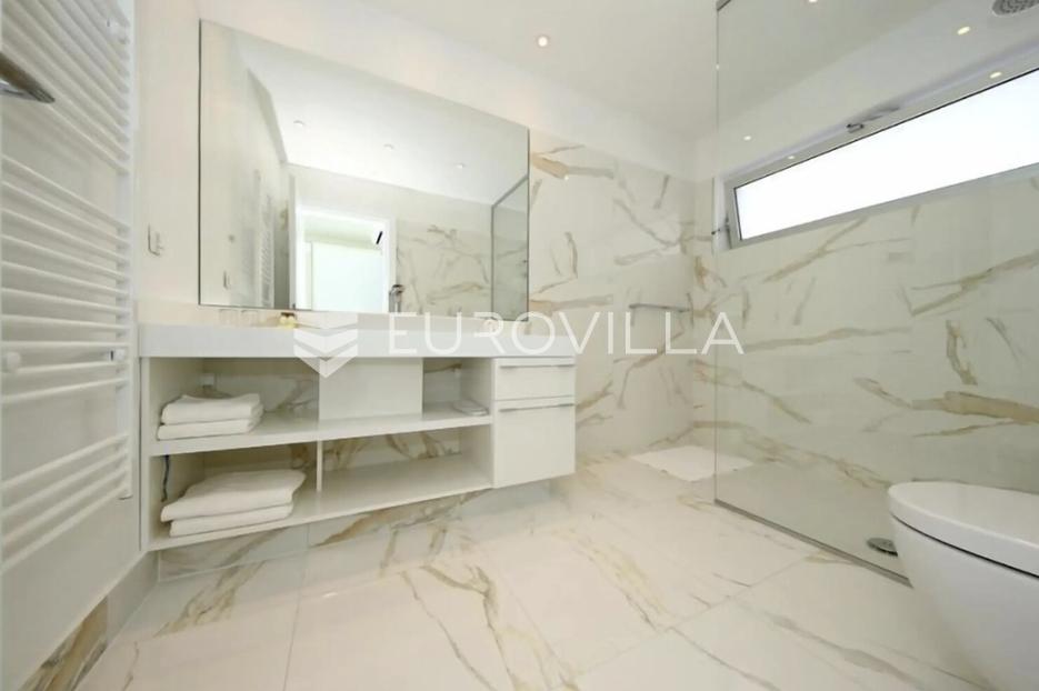 Hotel For sale -  Zadar