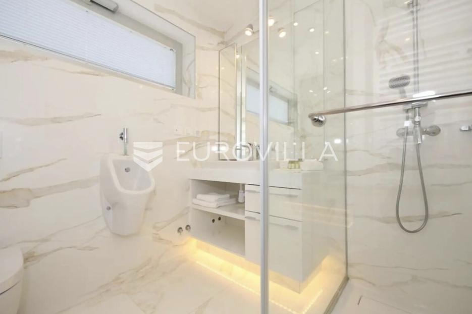 Hotel For sale -  Zadar