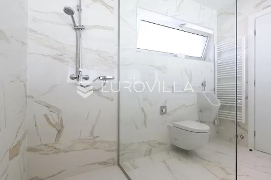 Hotel For sale -  Zadar
