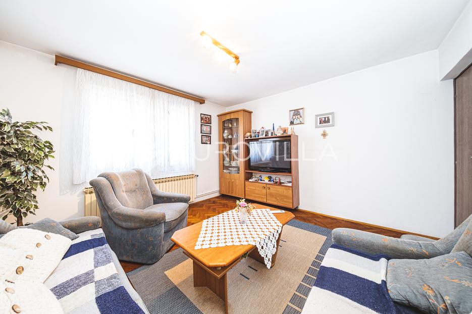 Haus Zu verkaufen -  Trešnjevka - Sjever