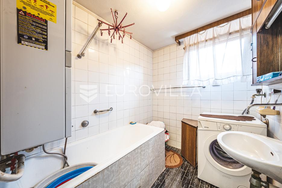 Haus Zu verkaufen -  Trešnjevka - Sjever