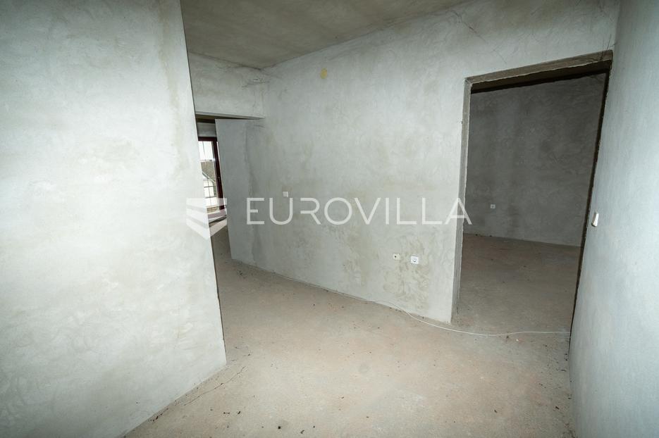 Haus Zu verkaufen -  Satnica Đakovačka