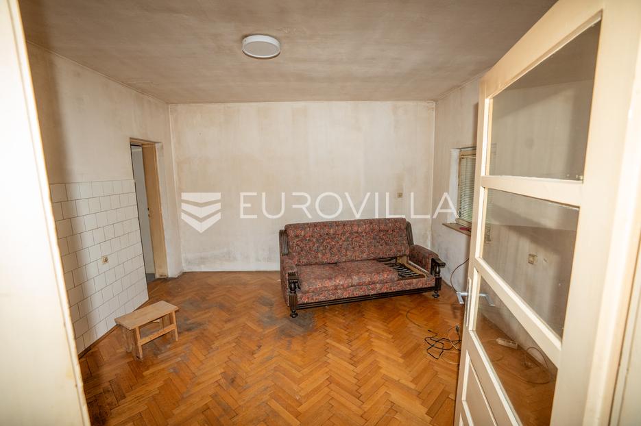 Haus Zu verkaufen -  Satnica Đakovačka