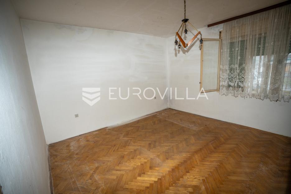 Haus Zu verkaufen -  Satnica Đakovačka