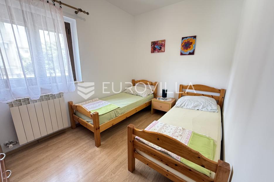 Kuća Na prodaju -  Pula