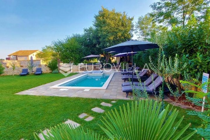 Dům na prodej 340 m² – Bale