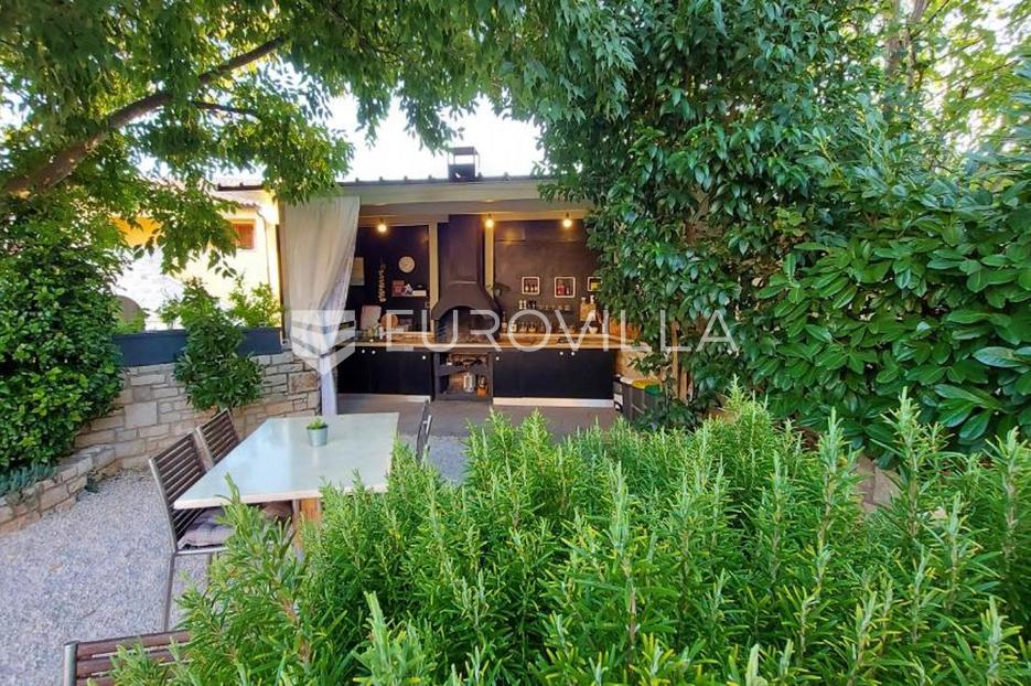 Casa In vendita -  Bale