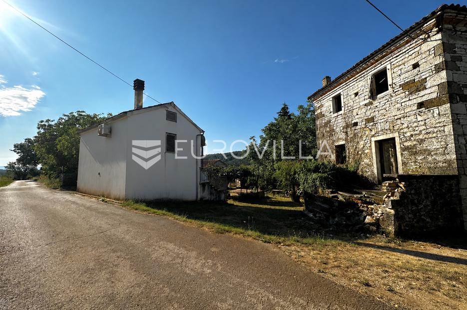 House For sale - Oprtalj - foto 1/13