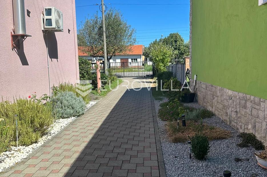 Kuća Na prodaju -  Oriovac