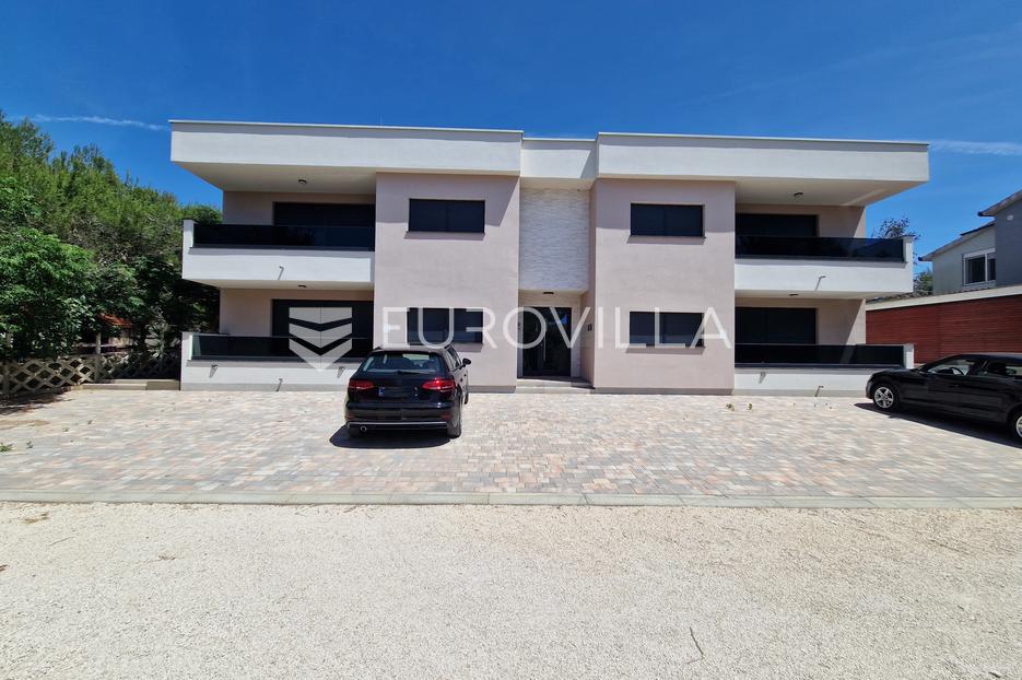 Flat For sale -  Vir