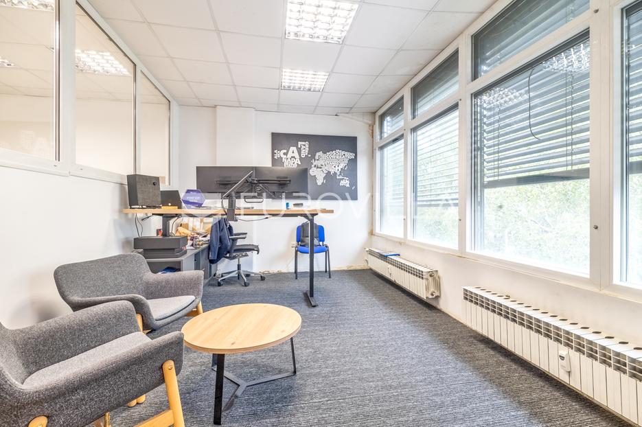 Locaux commerciaux À vendre -  Gornja Dubrava