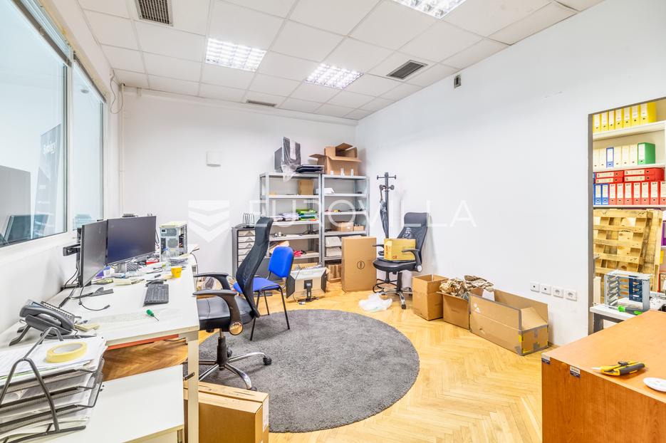 Locaux commerciaux À vendre -  Gornja Dubrava