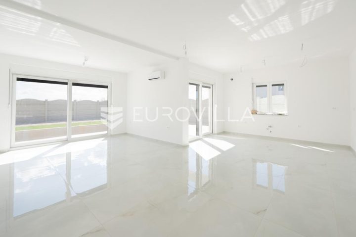 Haus Zu verkaufen - Privlaka - foto 3/34