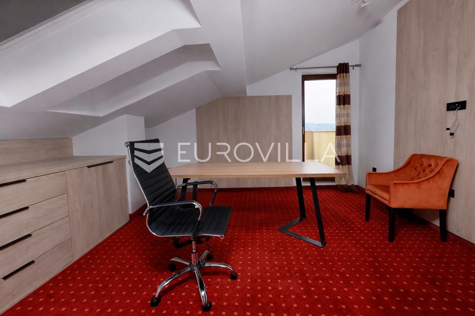 Hotel Zu verkaufen -  Senj