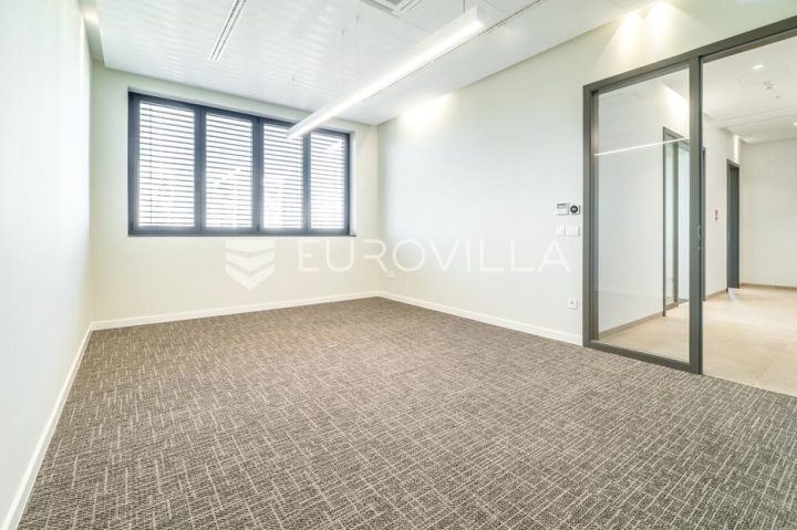Commerciale Da affittare - Grad Zagreb Donja Dubrava - foto 4/6