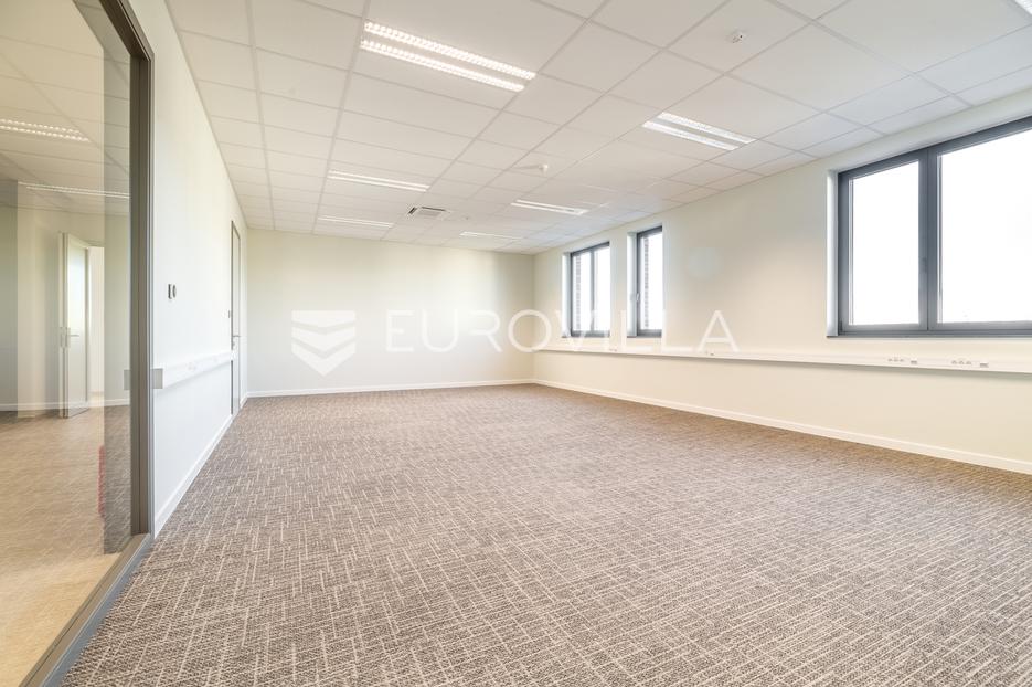 Locaux commerciaux À vendre Dubrava