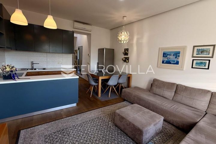 Stan za najam 89 m² – Donji Grad