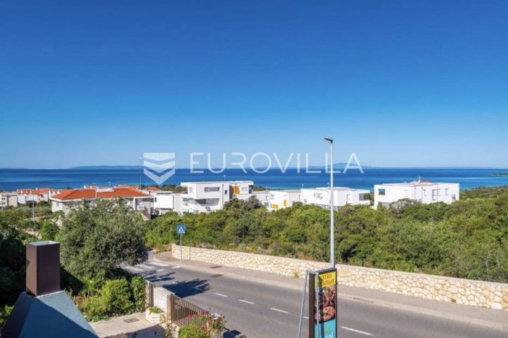Casa in vendita 400 m² – Novalja