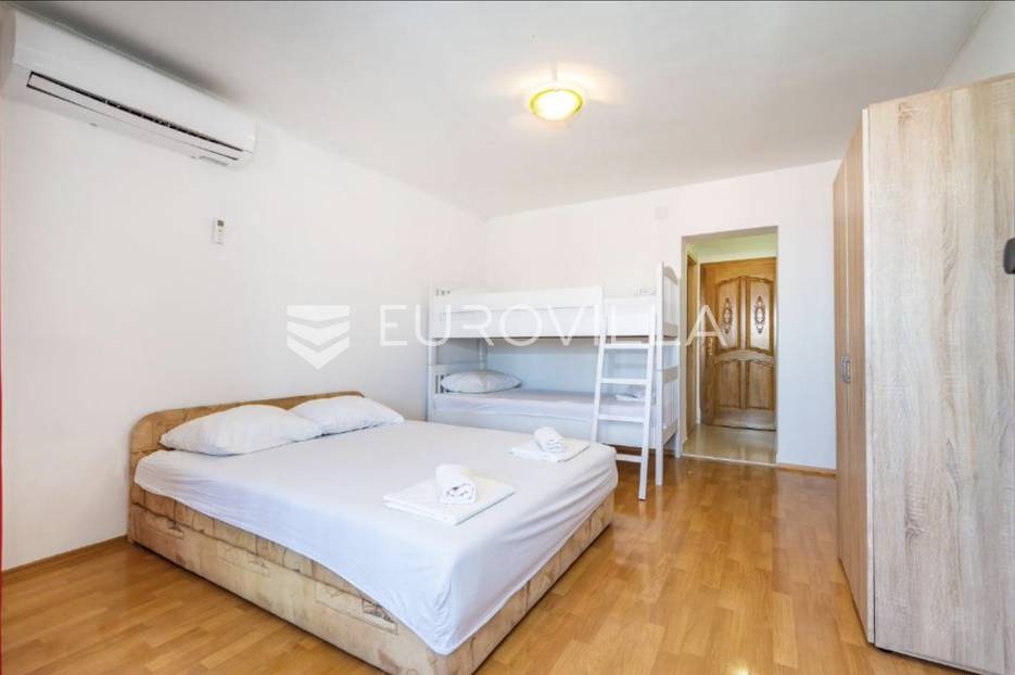 Maison À vendre - Ličko-senjska Novalja