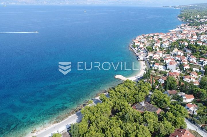 Land for sale 540 m² – Sutivan