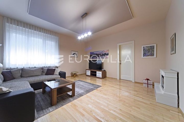 Apartma na predaj 94 m² – Gornji Grad / Centar