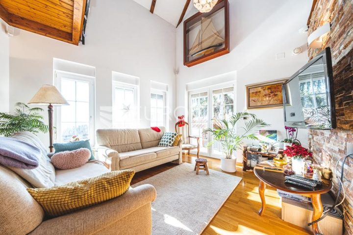 Haus zu verkaufen 238 m² – Gračani